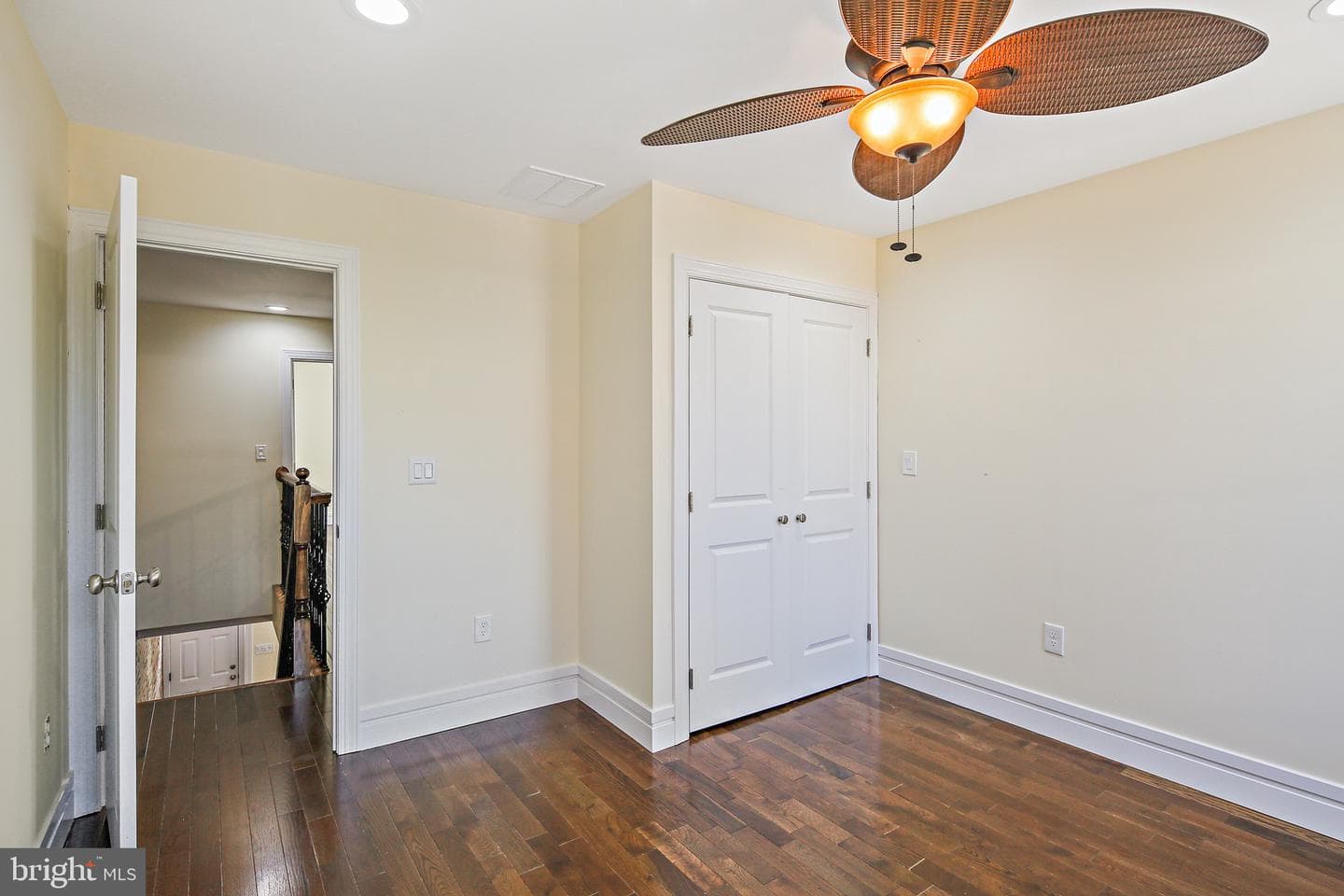 244 N Rose Street photo 18
