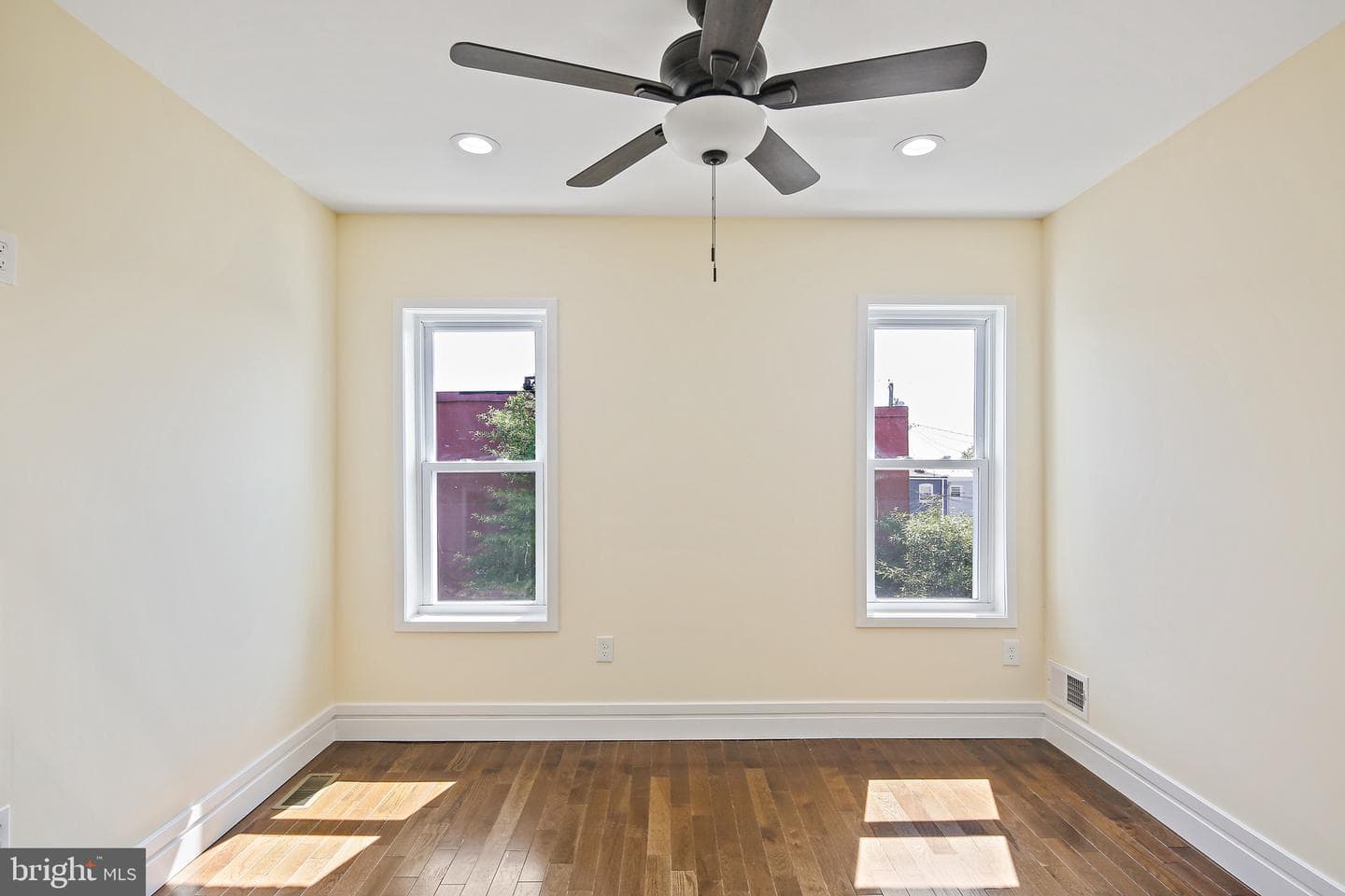 244 N Rose Street photo 22