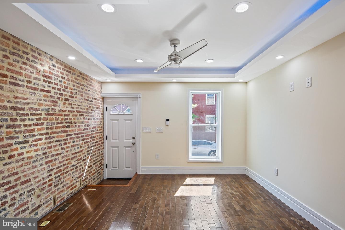 244 N Rose Street photo 7