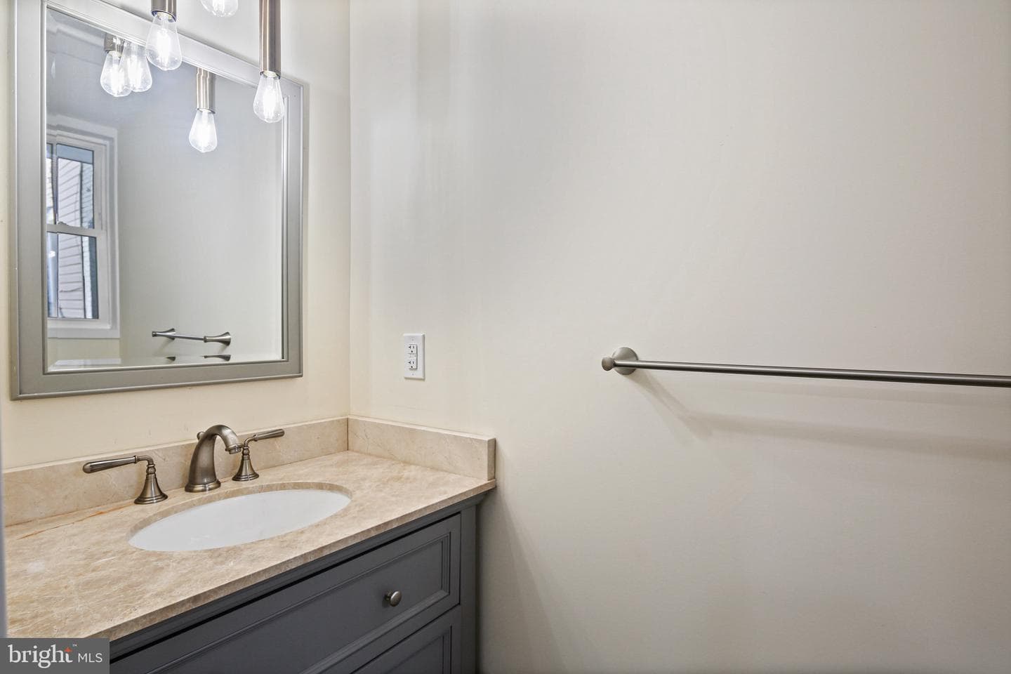 3321 E Baltimore Street photo 11