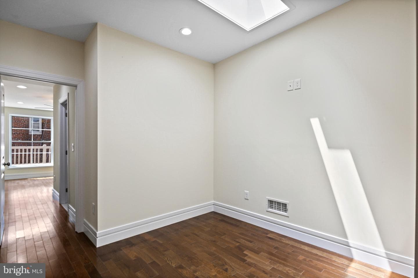 3321 E Baltimore Street photo 22