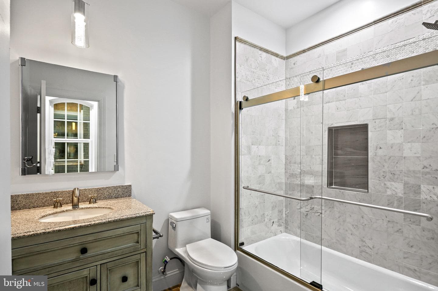 3321 E Baltimore Street photo 23