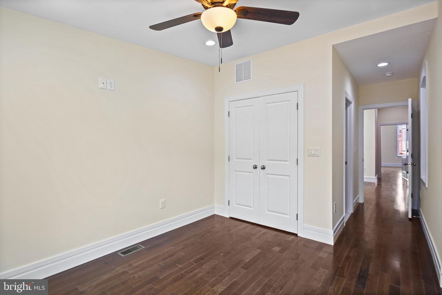 3321 E Baltimore Street photo 25