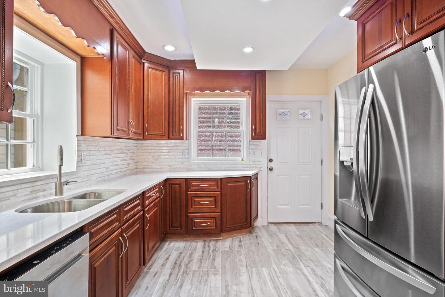 3321 E Baltimore Street photo 8