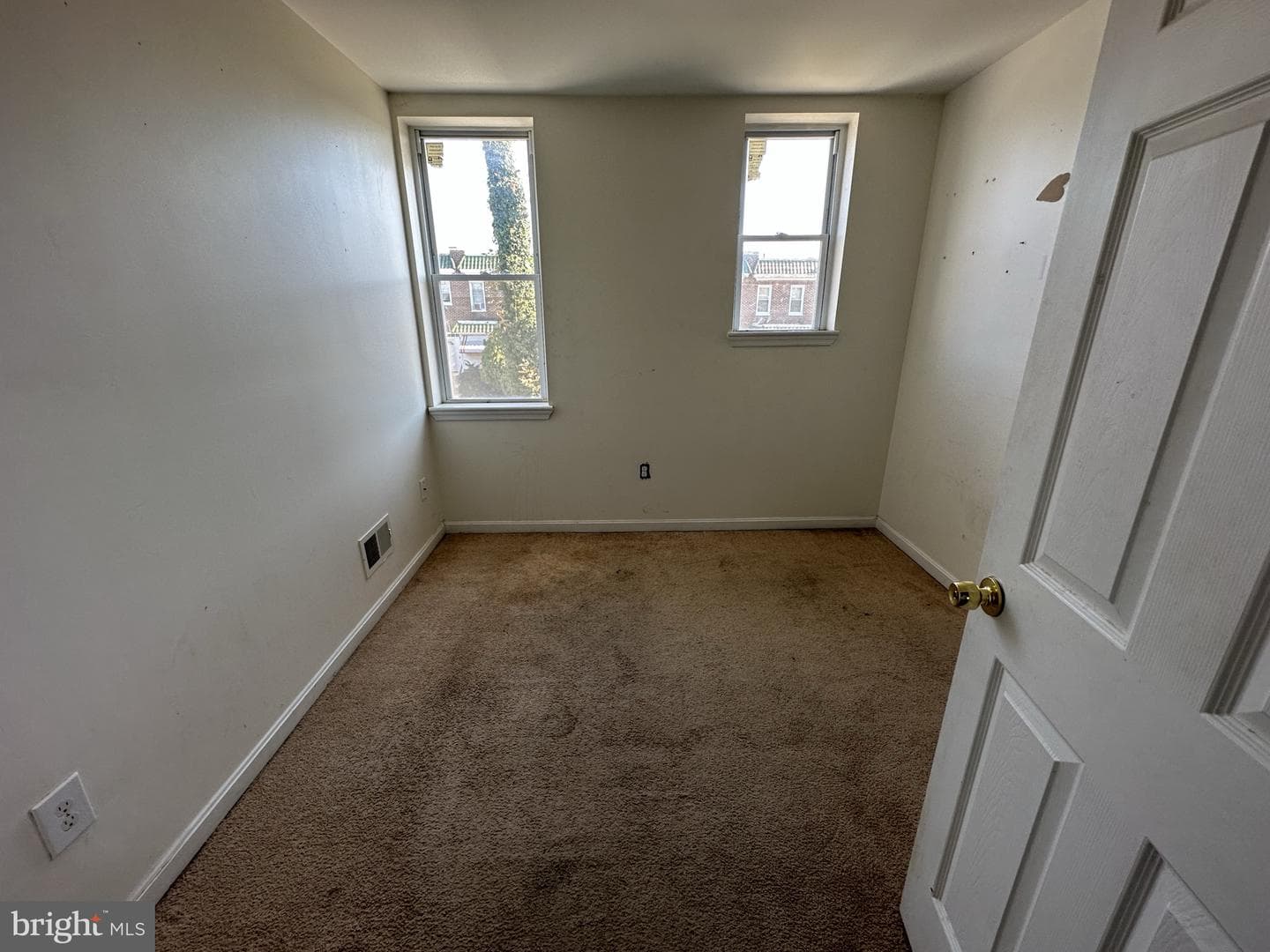 3416 Saint Ambrose Avenue photo 21