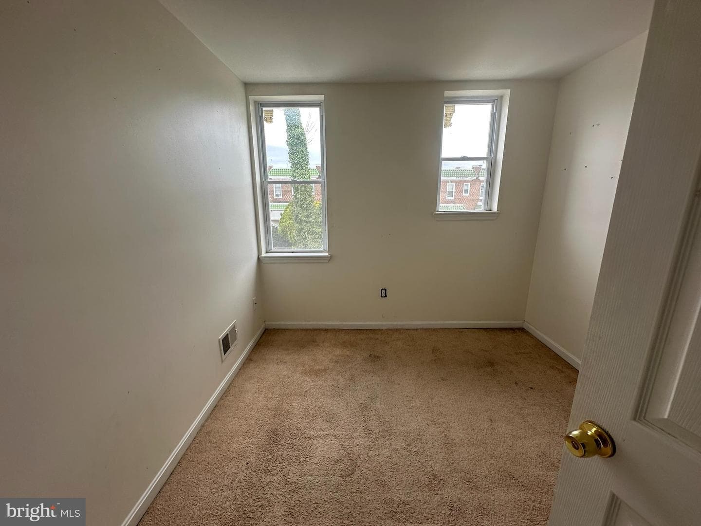 3416 Saint Ambrose Avenue photo 34