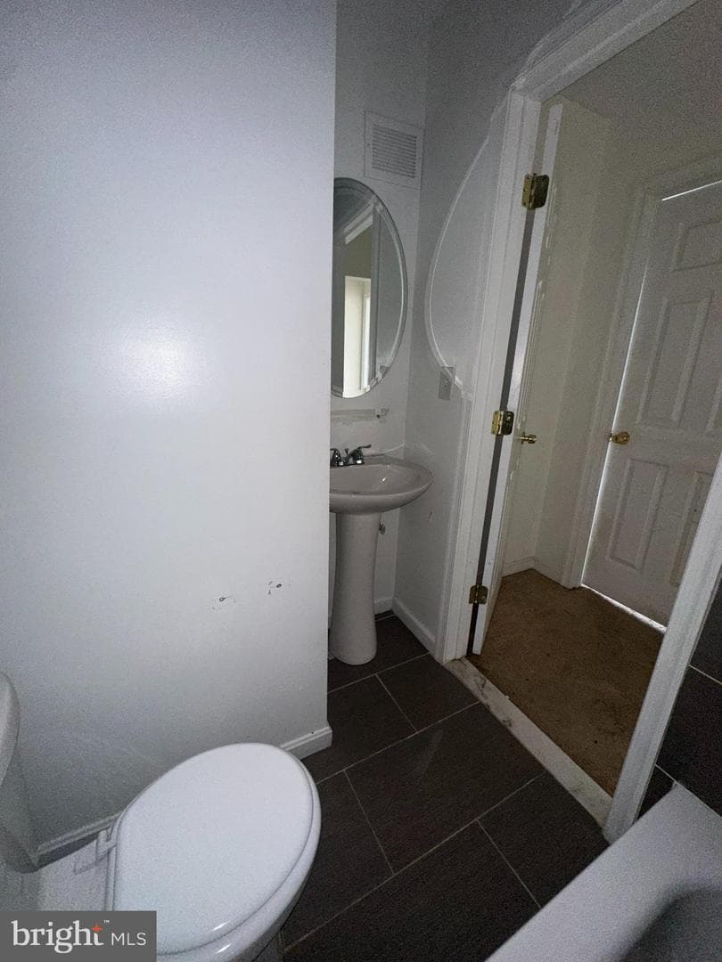 3416 Saint Ambrose Avenue photo 40