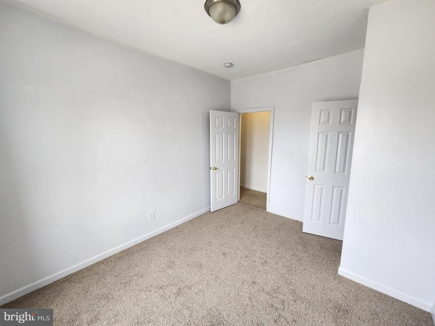 2431 Arunah Avenue photo 15