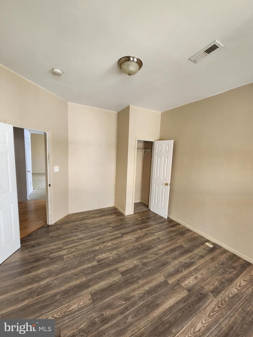 2431 Arunah Avenue photo 8