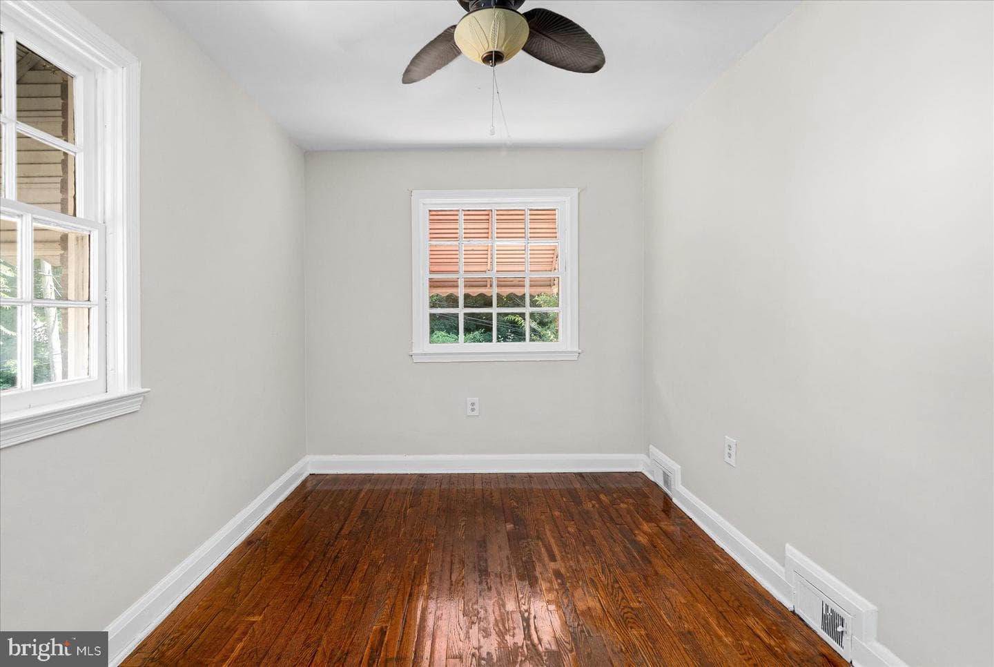 3919 Fairview Avenue photo 30