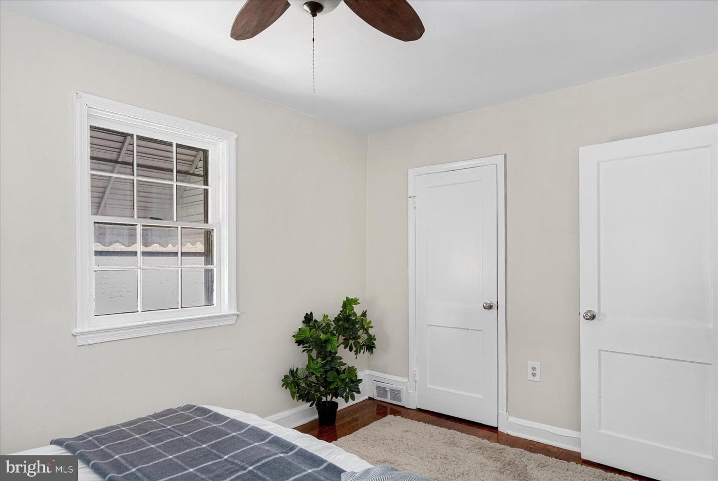 3919 Fairview Avenue photo 34