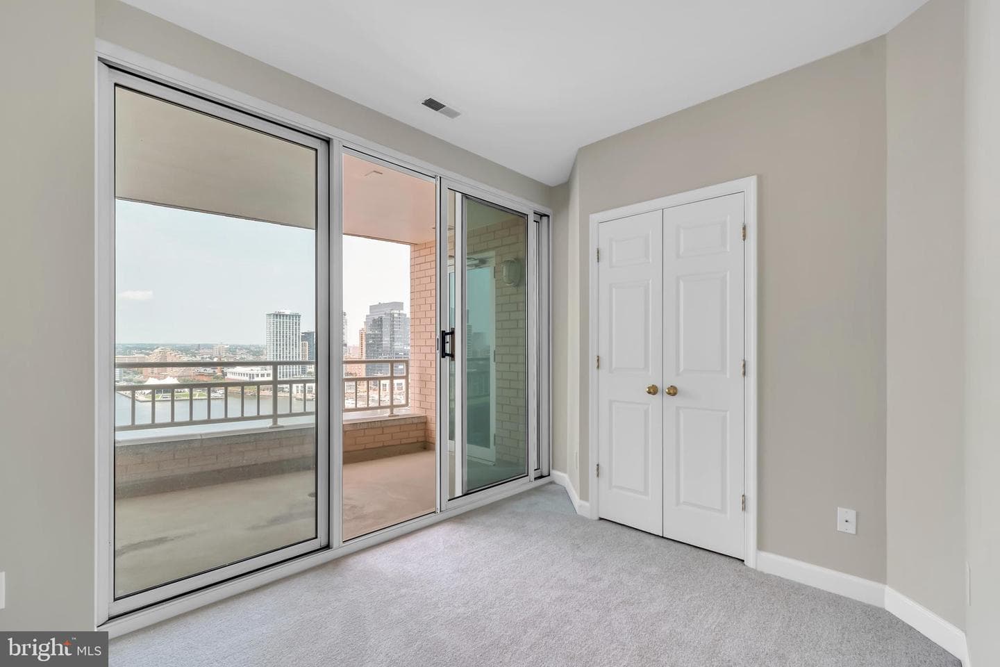 100 Harborview Drive #1709 photo 10