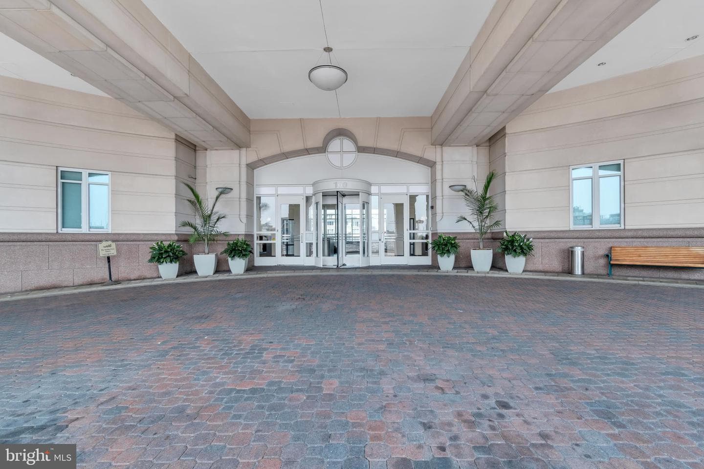 100 Harborview Drive #1709 photo 3