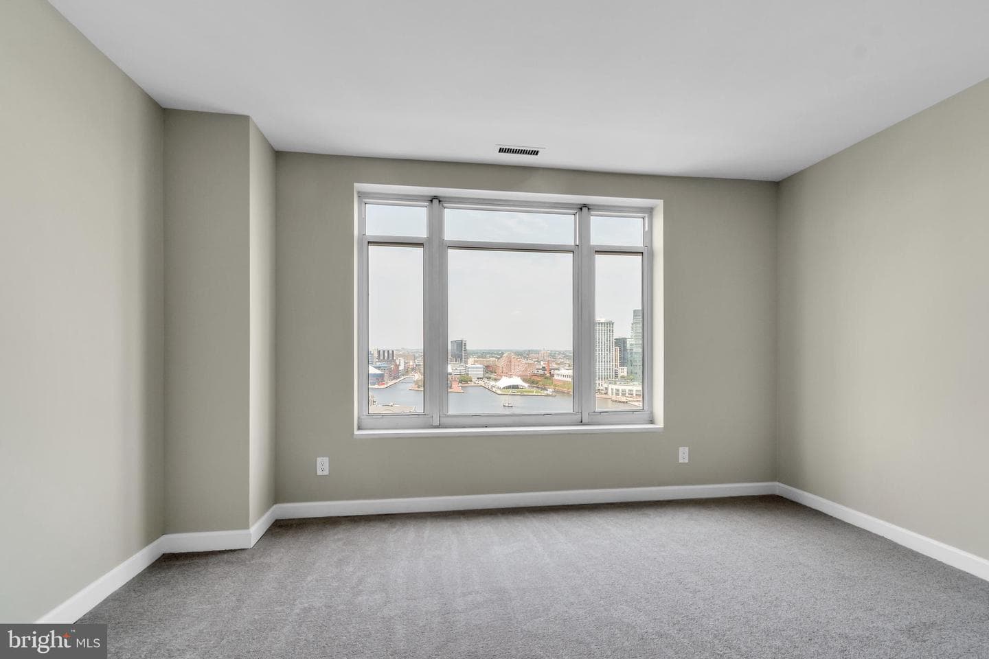 100 Harborview Drive #1709 photo 6