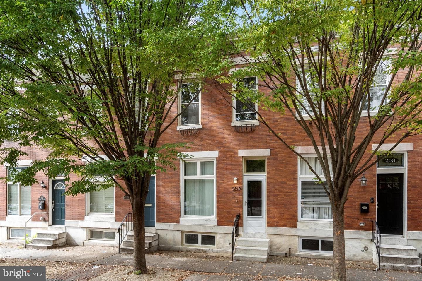 206 N Kenwood Avenue