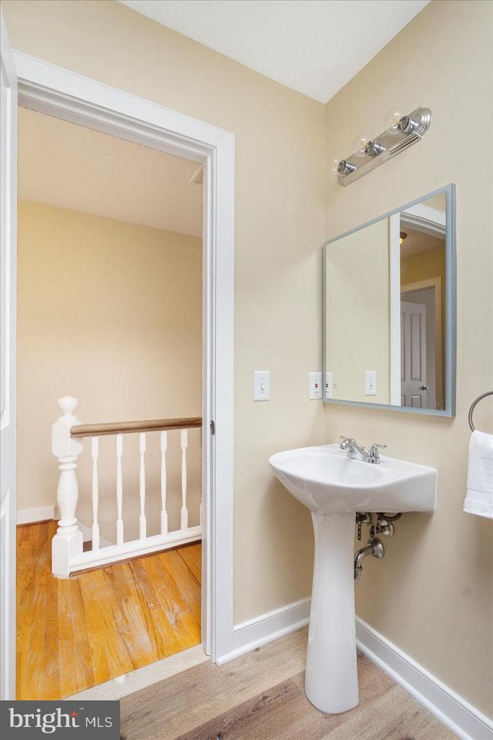 206 N Kenwood Avenue photo 21