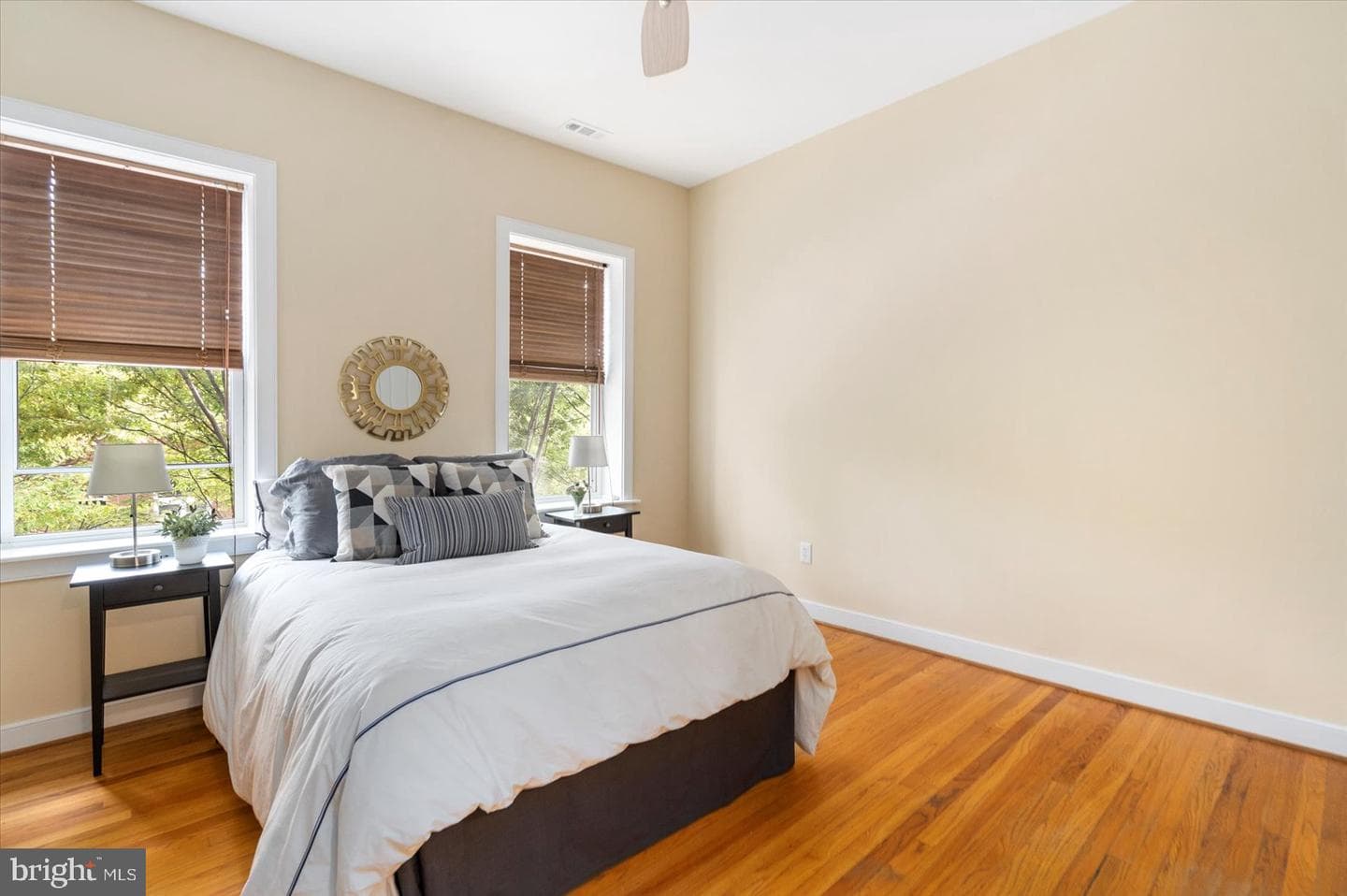 206 N Kenwood Avenue photo 24