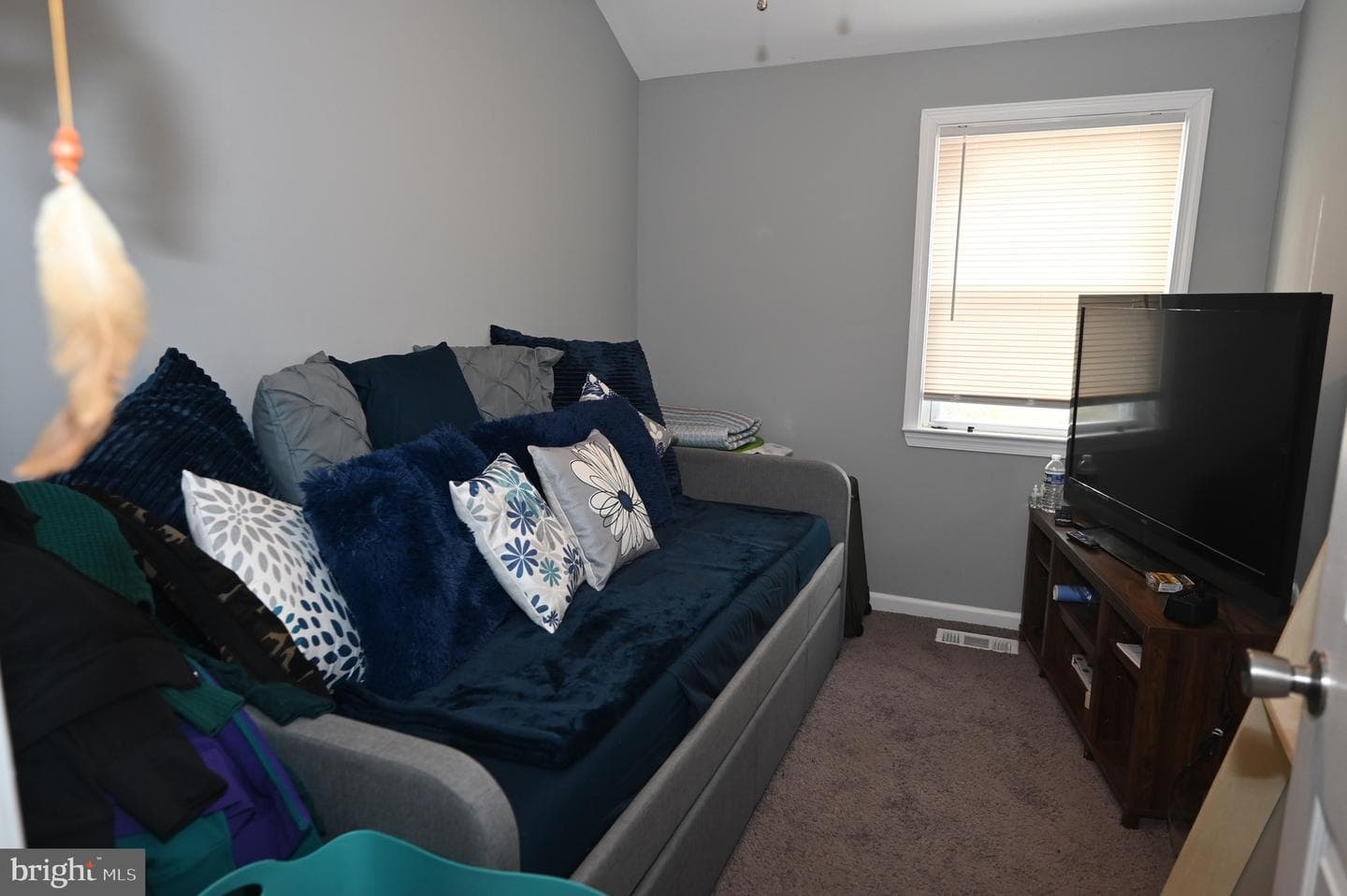 1227 Cochran Avenue photo 7