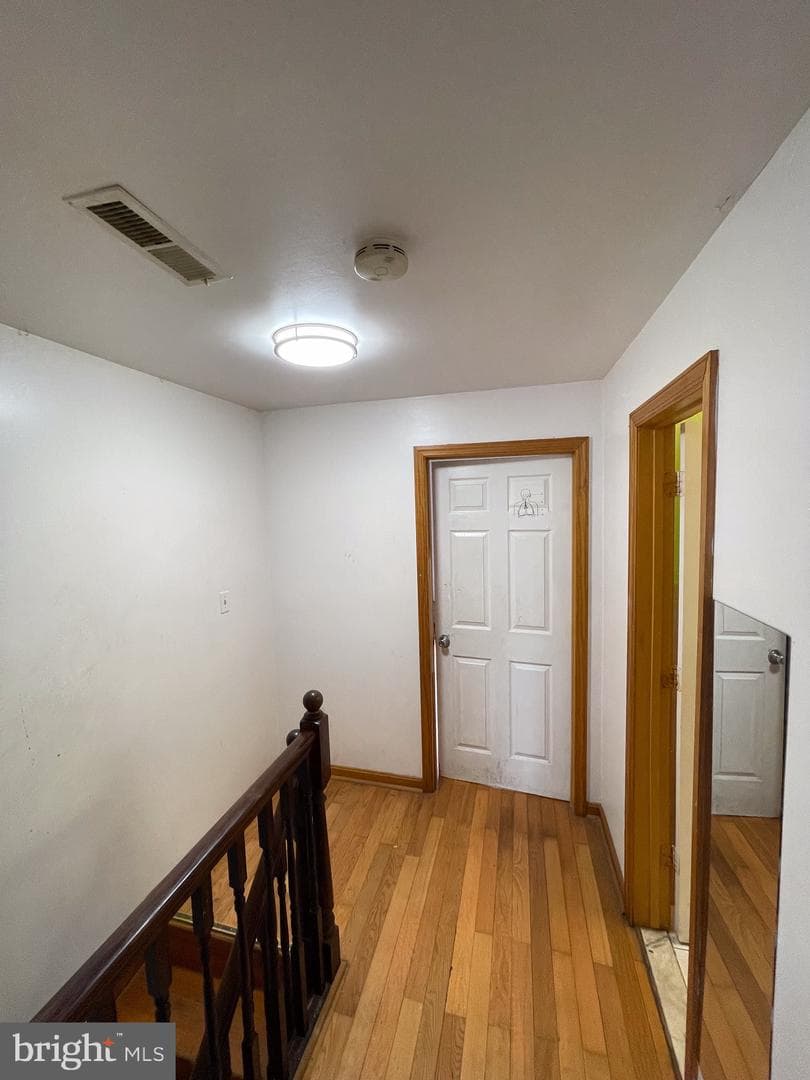 3503 Leverton Avenue photo 4