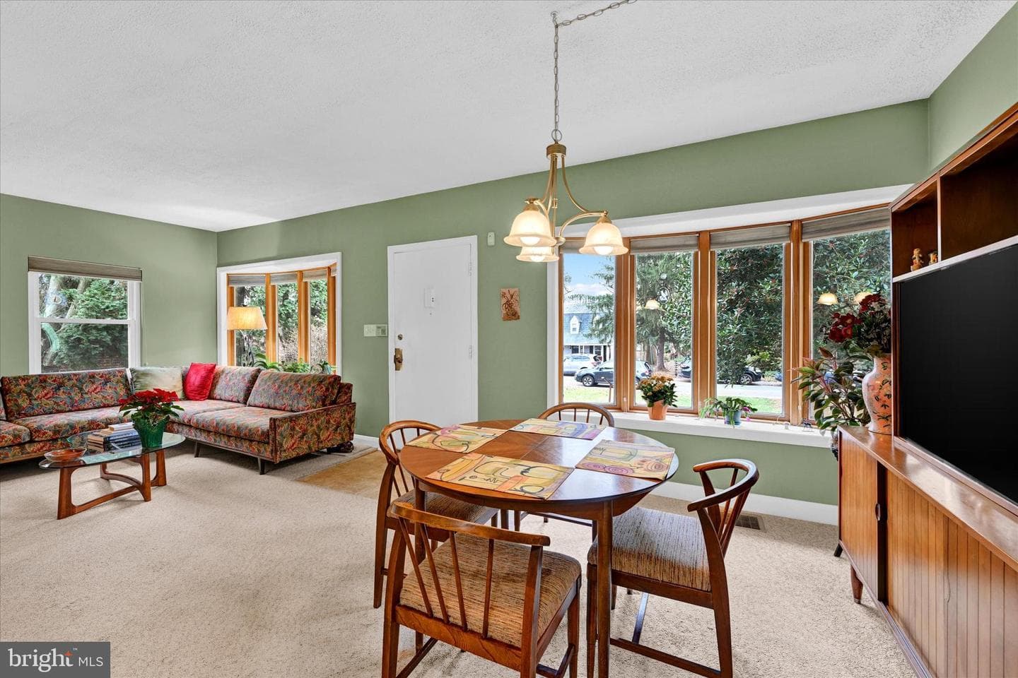 5713 Oakshire Road photo 3