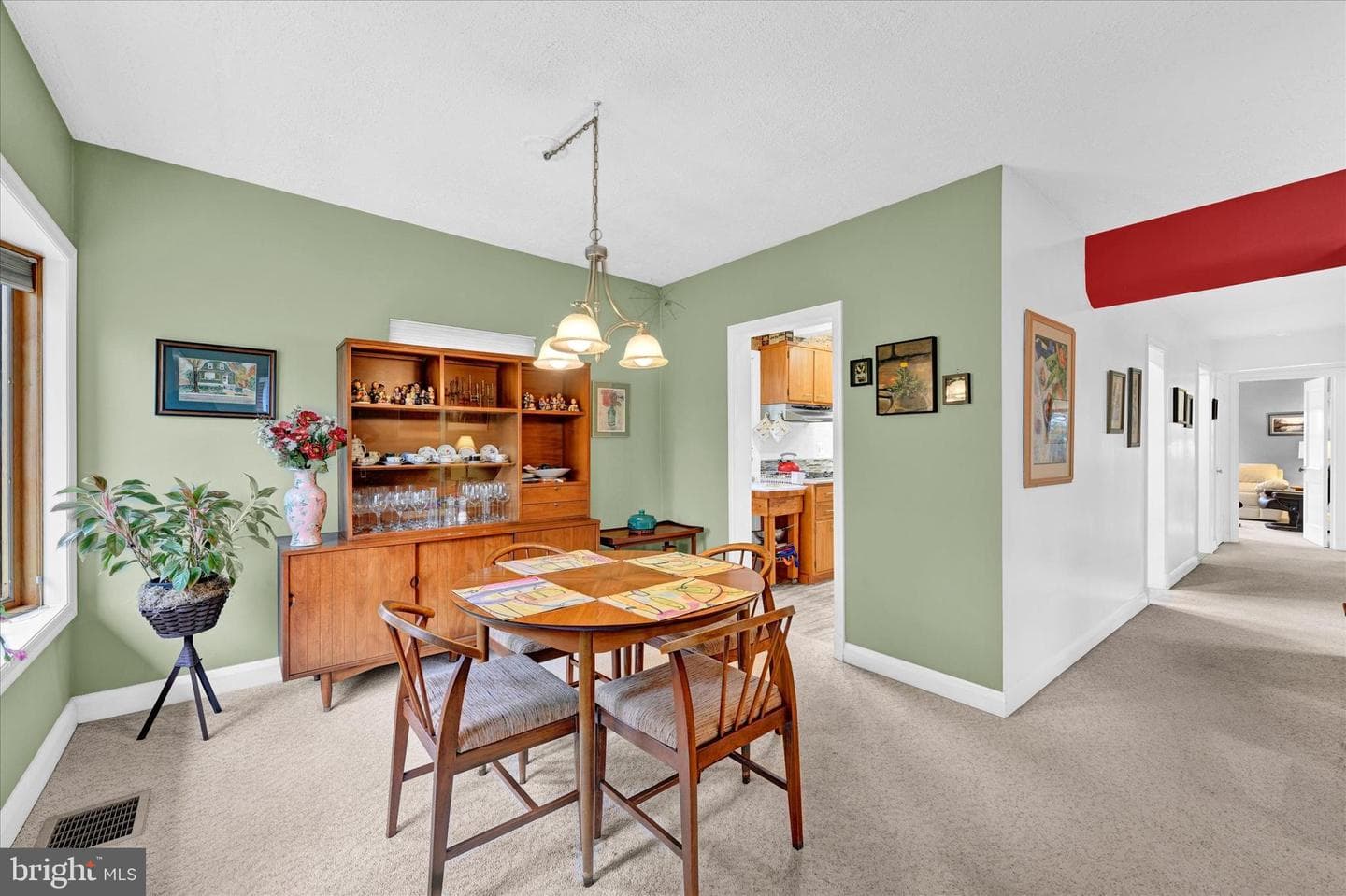 5713 Oakshire Road photo 4