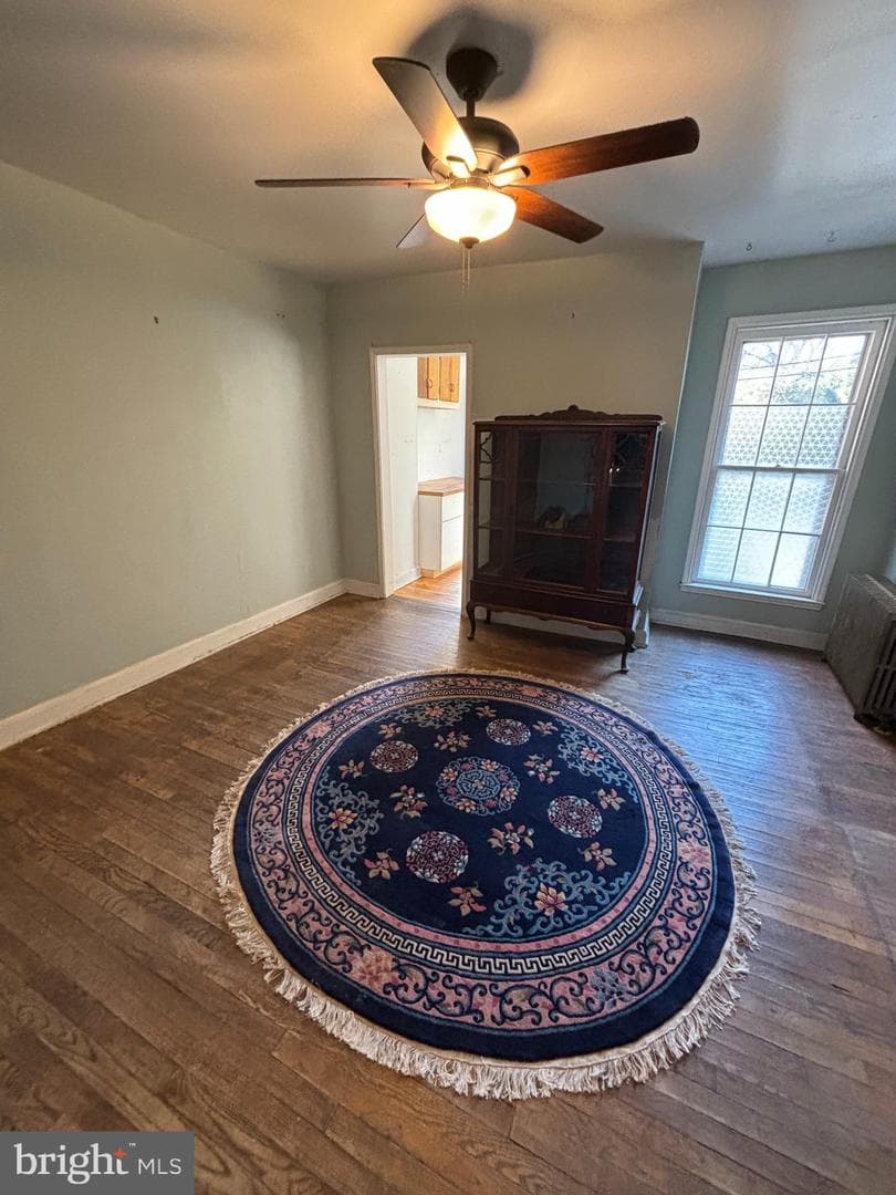 1405 Dukeland Street N photo 2