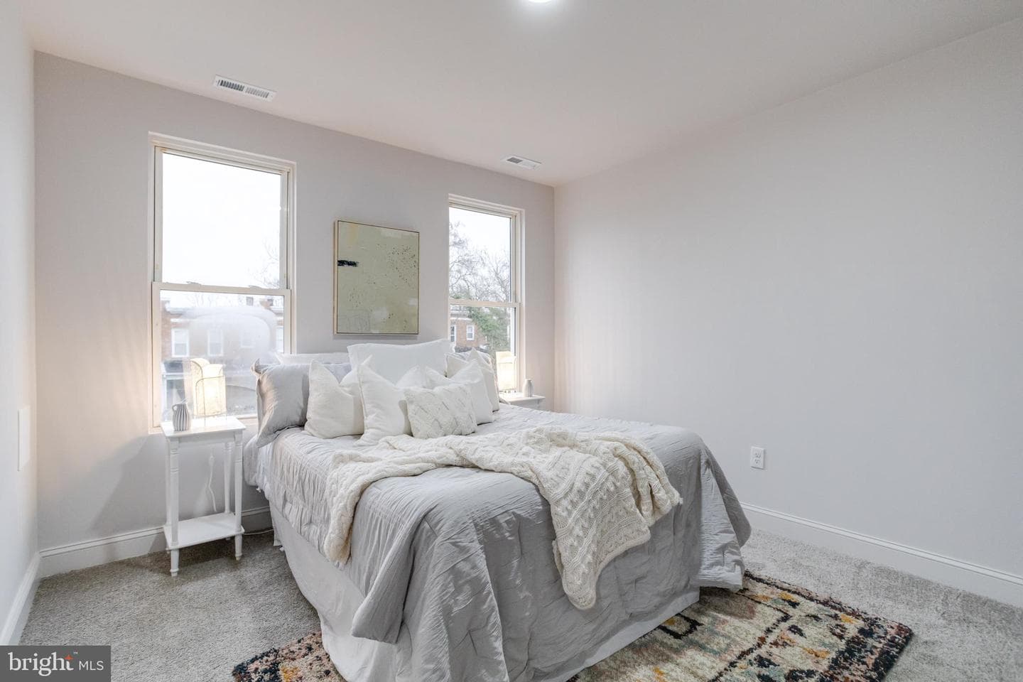 4228 Ivanhoe Avenue photo 19