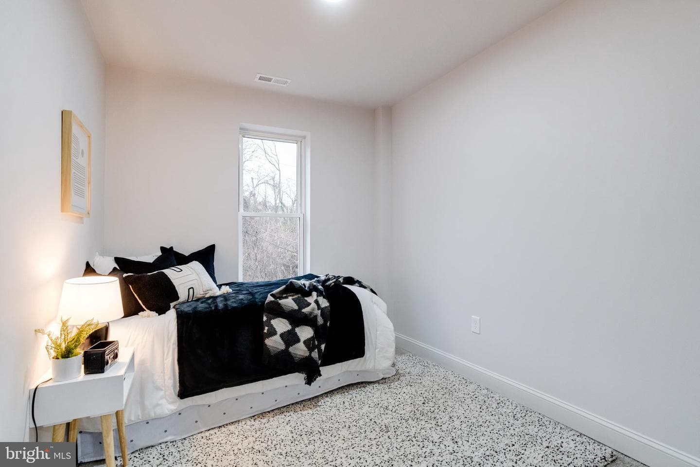 4228 Ivanhoe Avenue photo 24