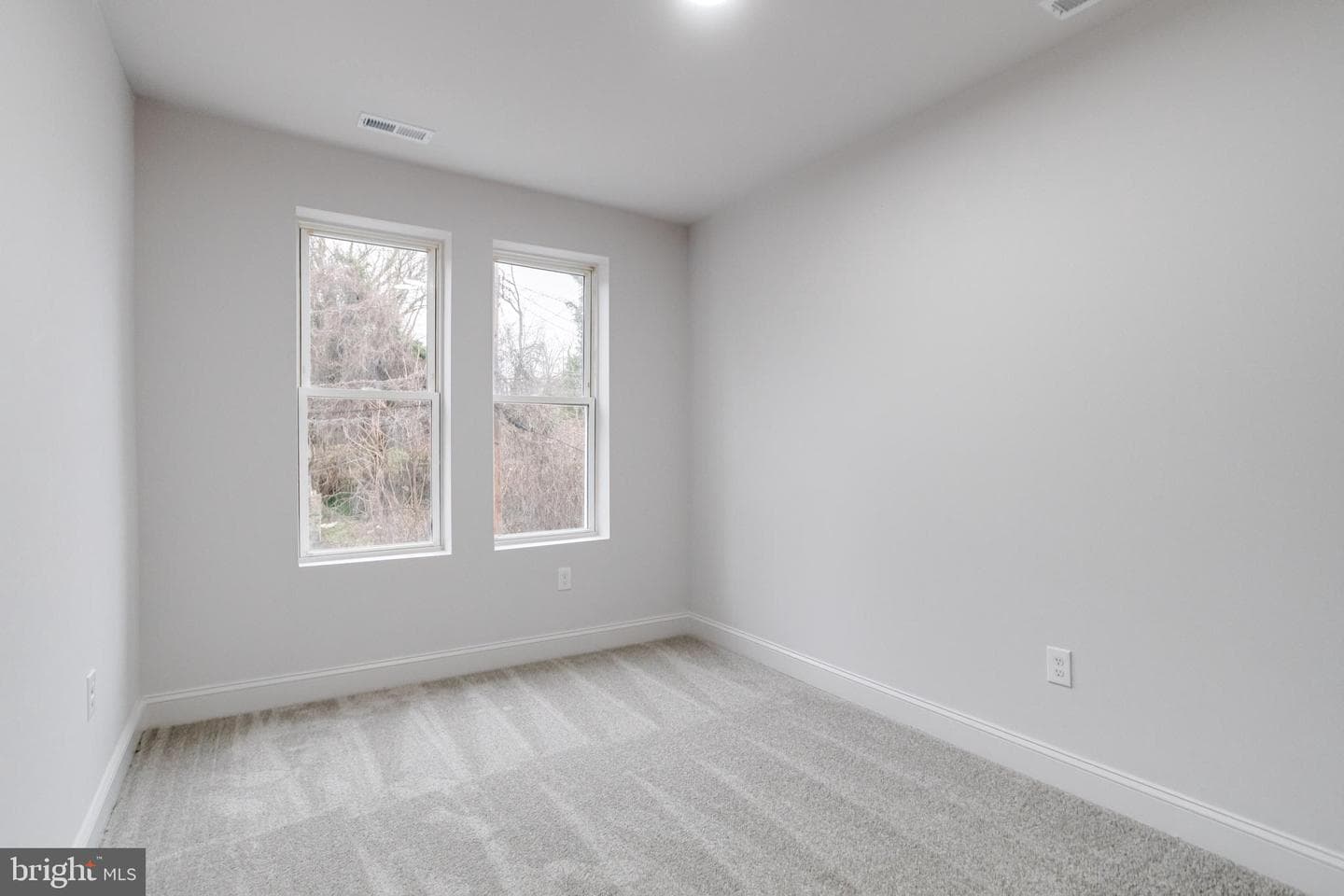 4228 Ivanhoe Avenue photo 28