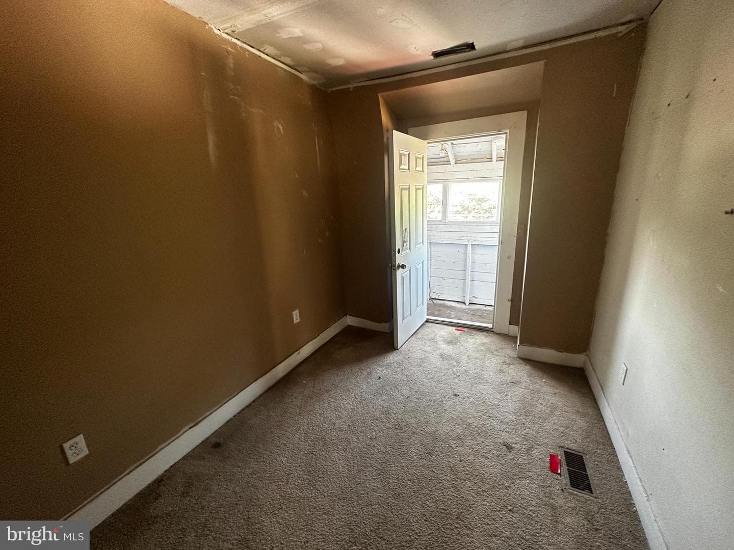 3625 Liberty Heights Avenue photo 7