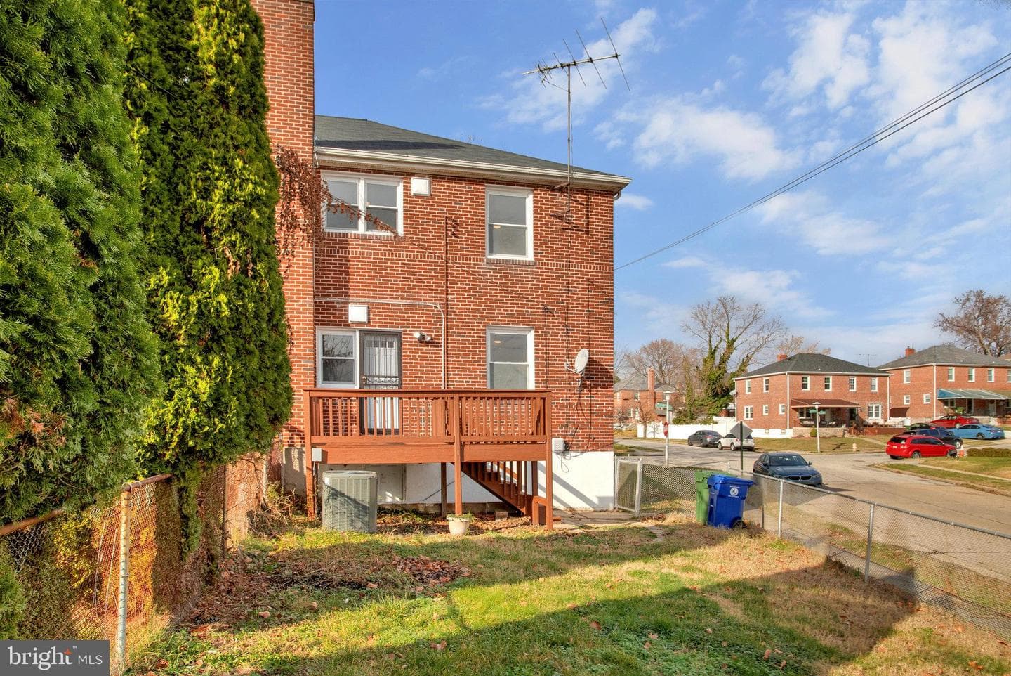 5127 Hillburn Avenue photo 33