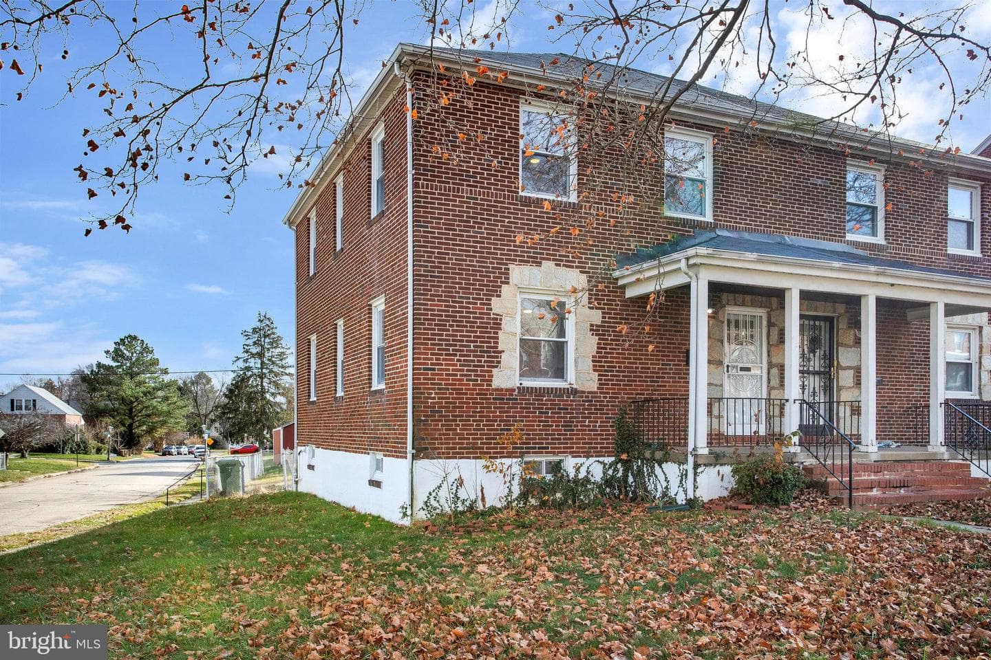 5127 Hillburn Avenue photo 4