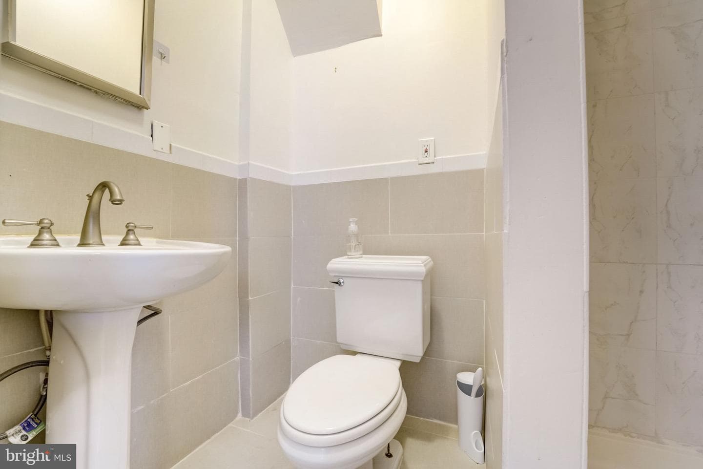 302 E 21st Street photo 20
