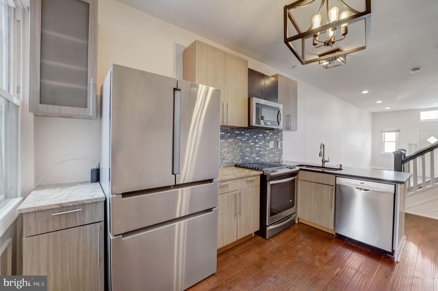 302 E 21st Street photo 8