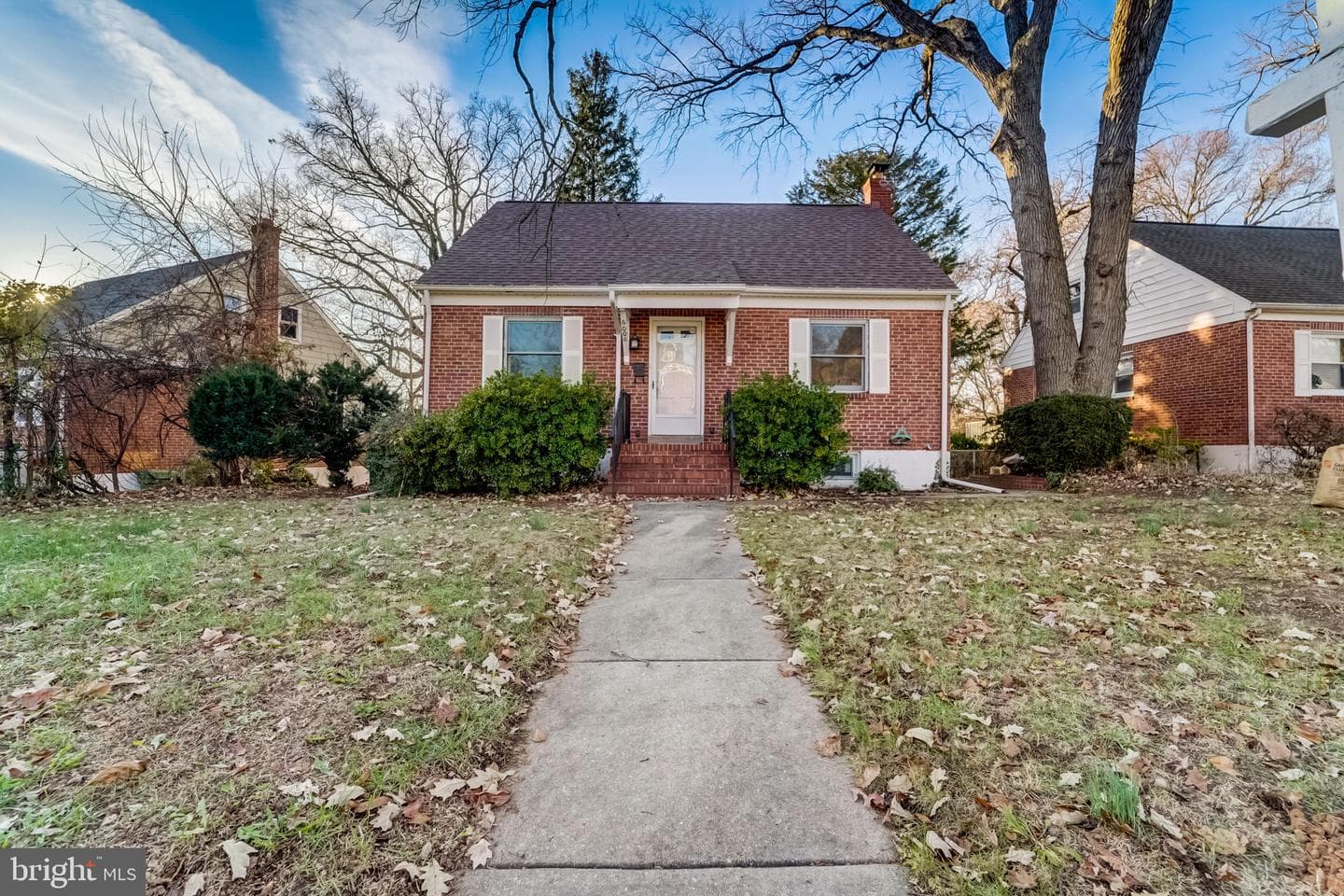 6006 Winthrope Avenue photo 1