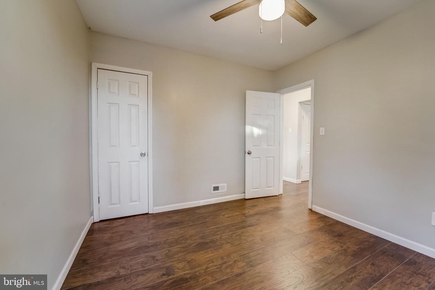 6006 Winthrope Avenue photo 15