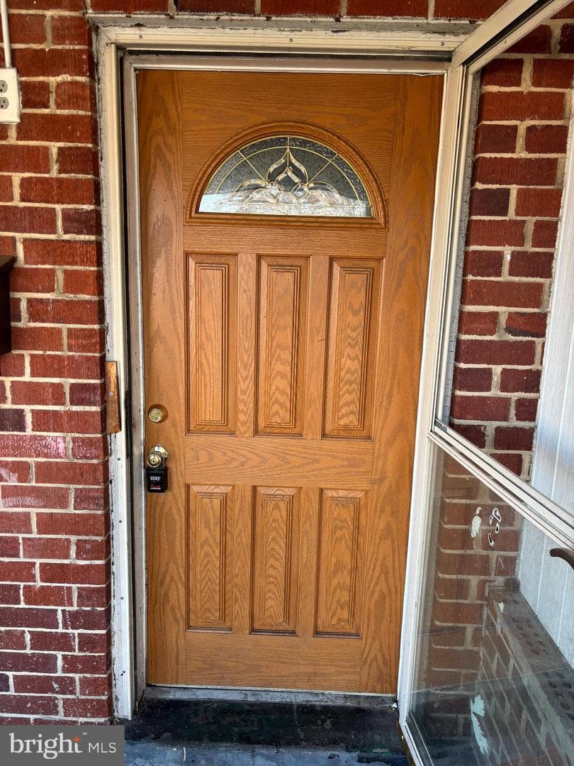 1415 Locust photo 5