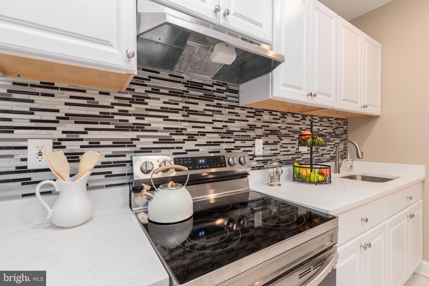 4201 Nicholas Avenue photo 10