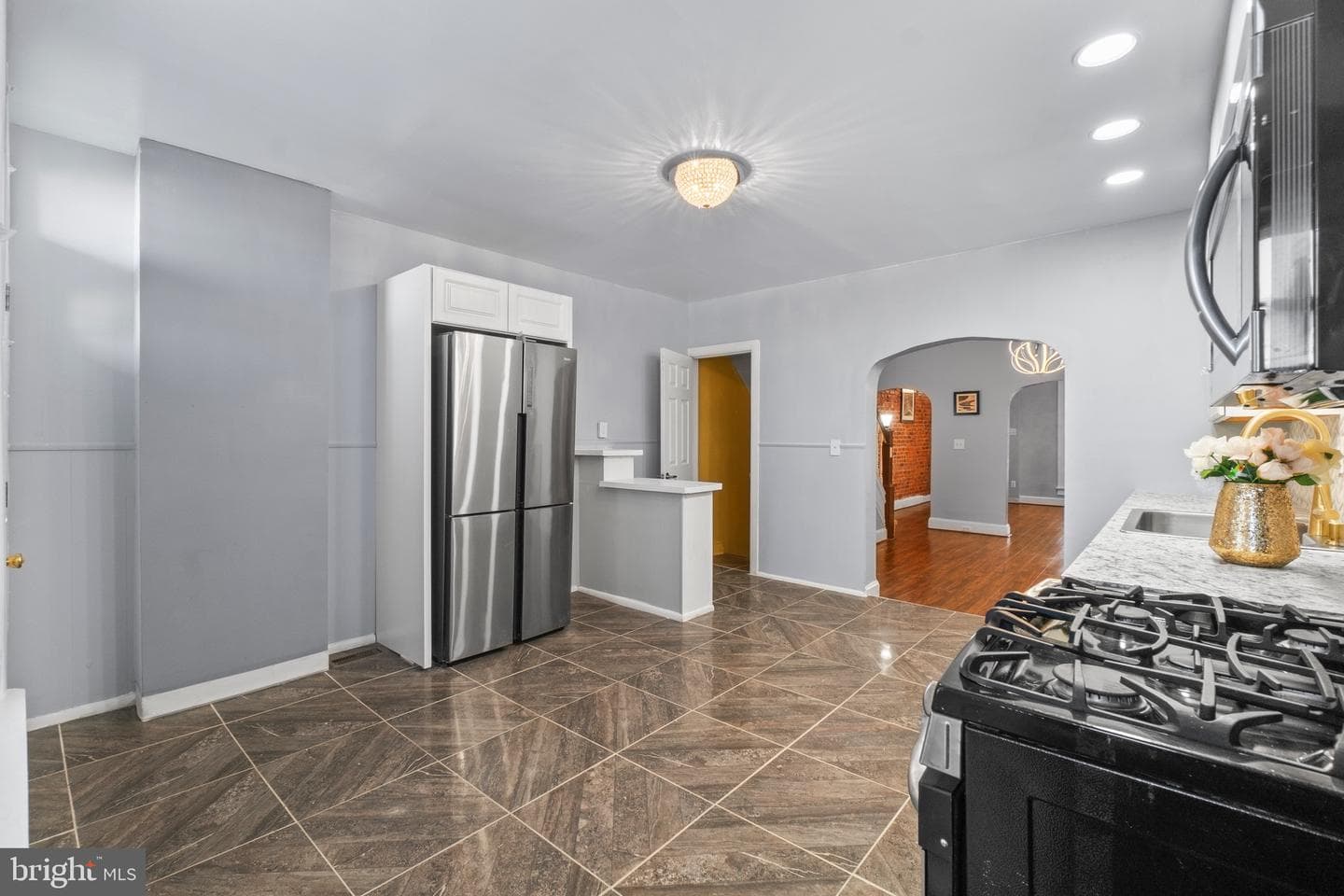 835 N Bentalou Street photo 14