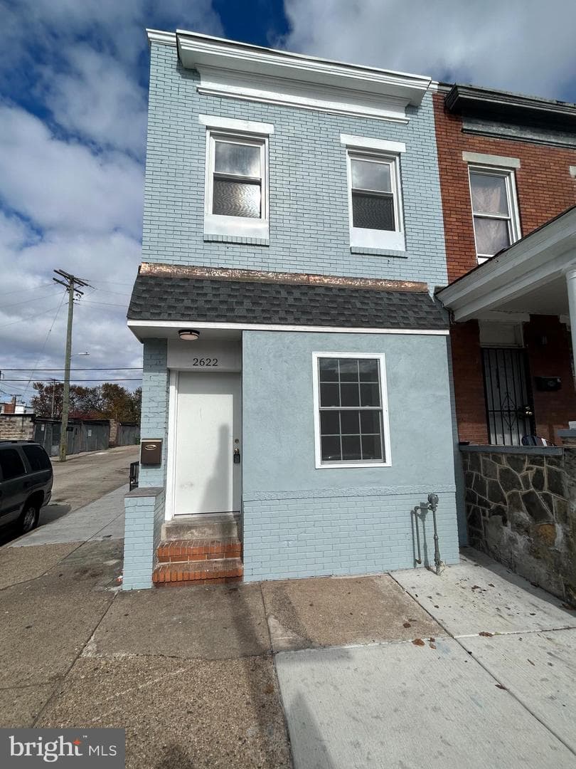 2622 Ashland Avenue photo 1