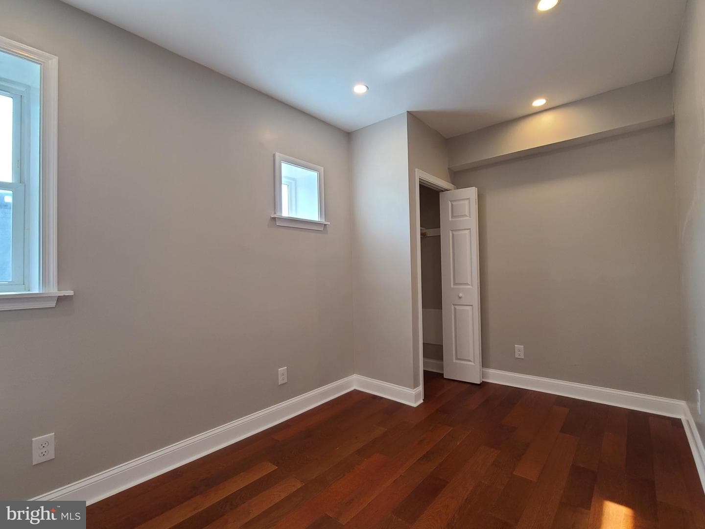 2622 Ashland Avenue photo 15