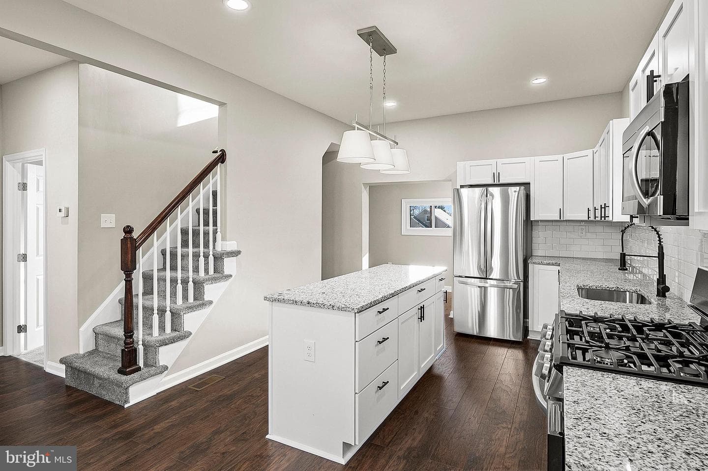 3909 Fleetwood Avenue photo 10