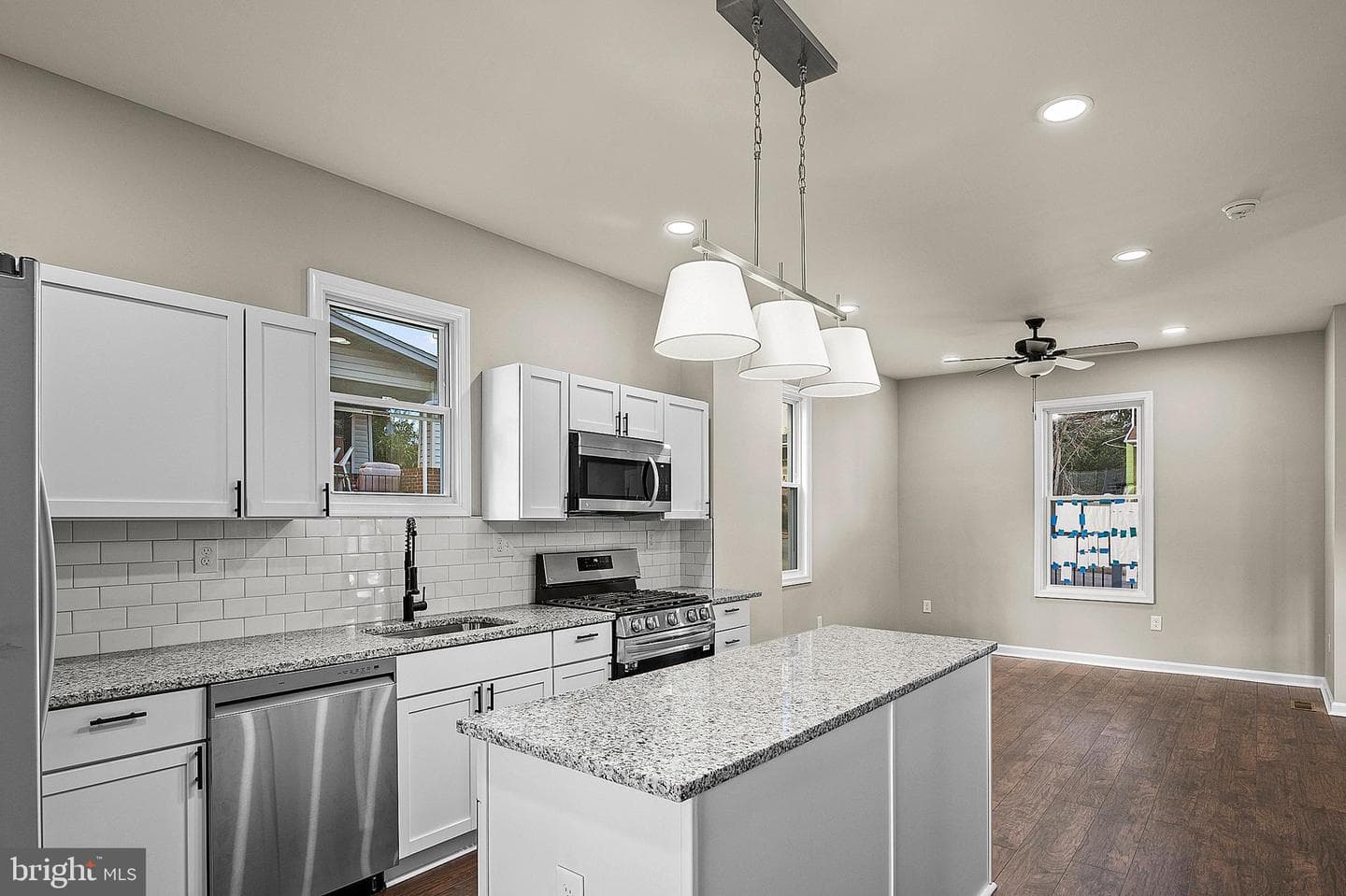 3909 Fleetwood Avenue photo 11