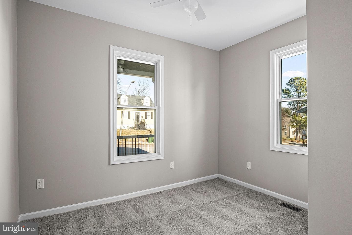 3909 Fleetwood Avenue photo 14