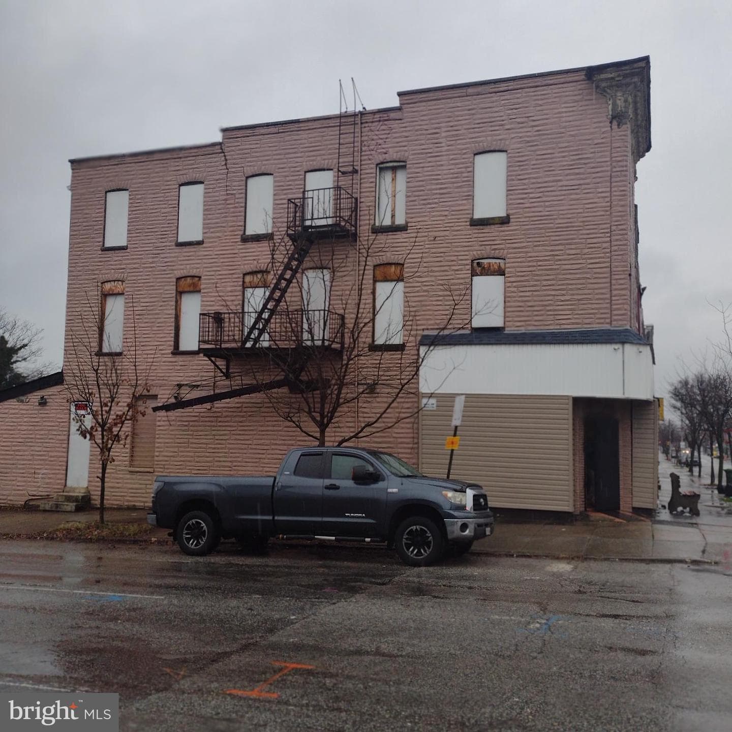 1801 W Pratt Street photo 4