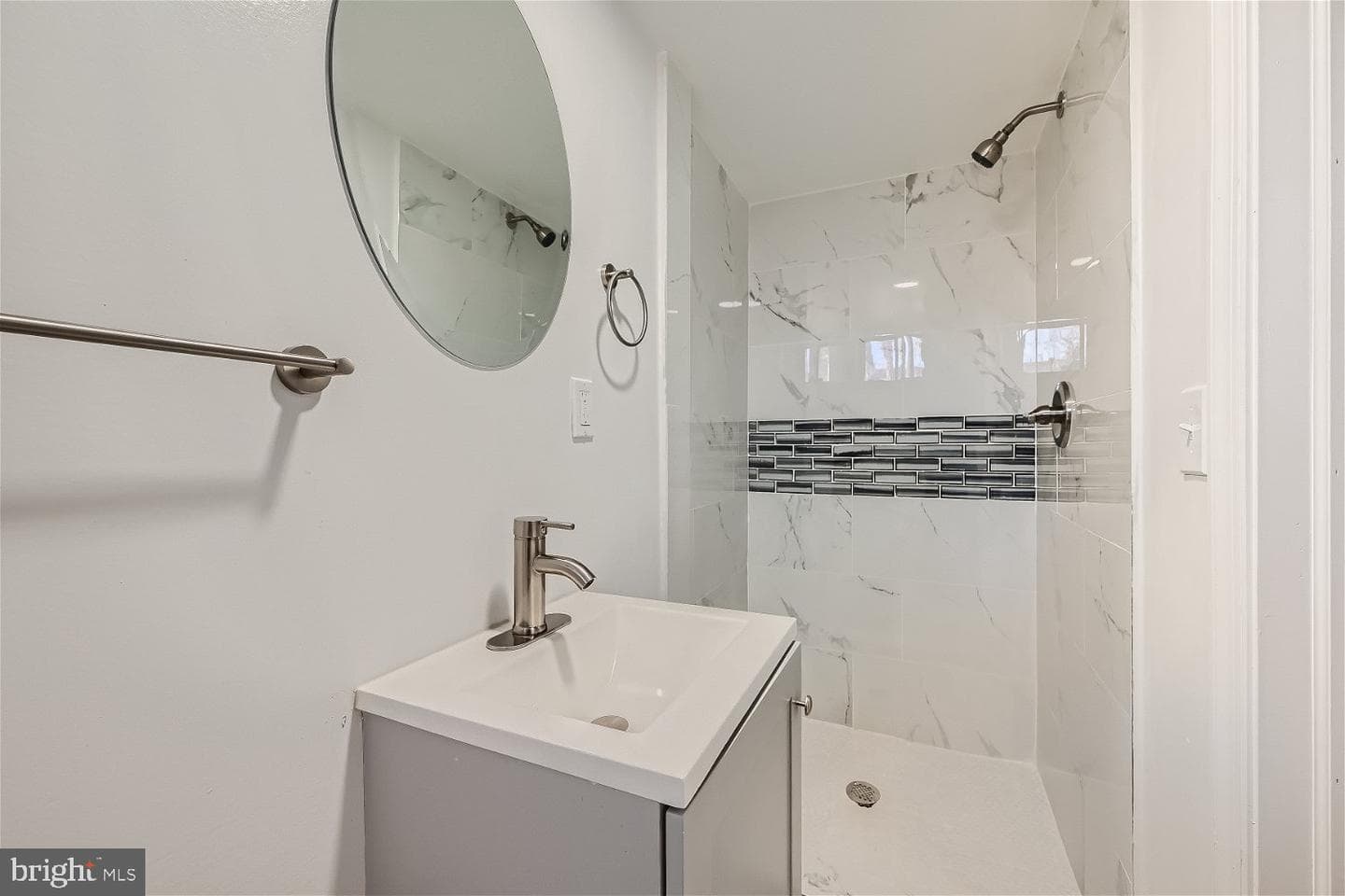 3613 Beehler Avenue photo 20