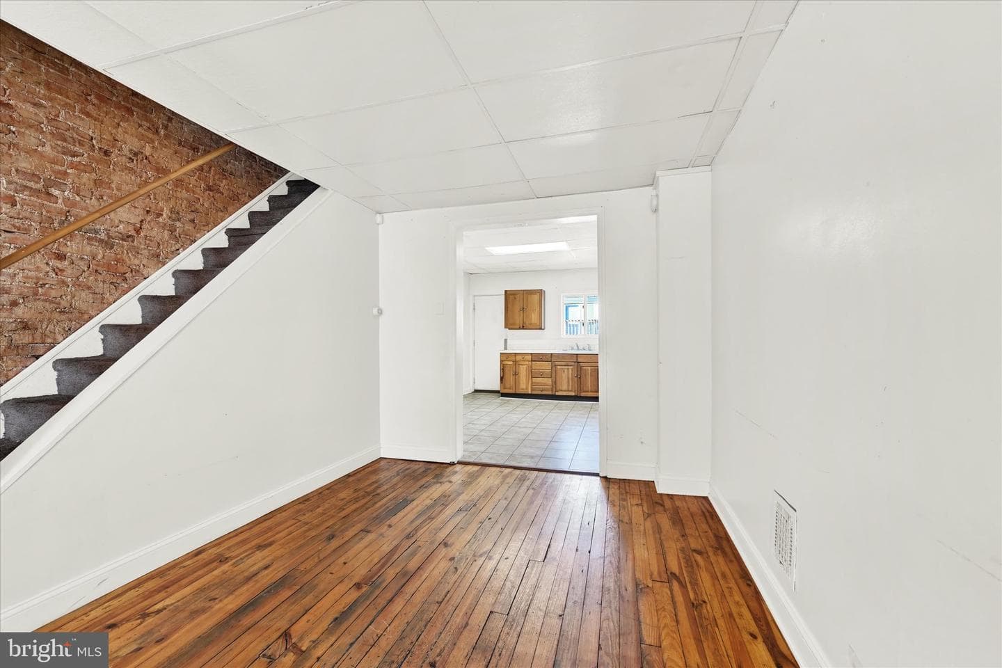 112 S Bouldin Street photo 5