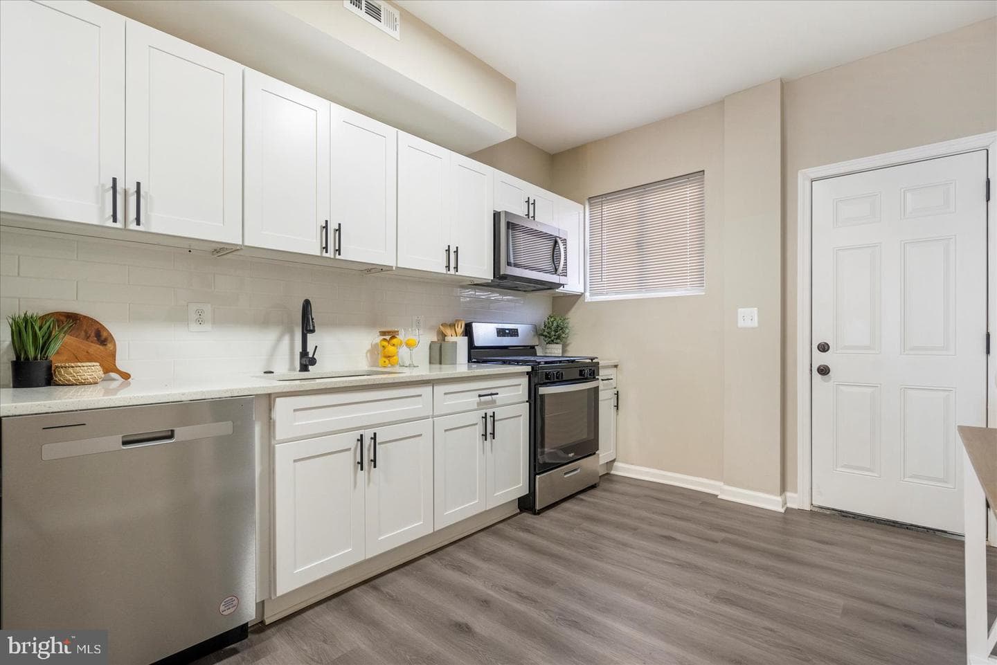 424 Mosher Street photo 2