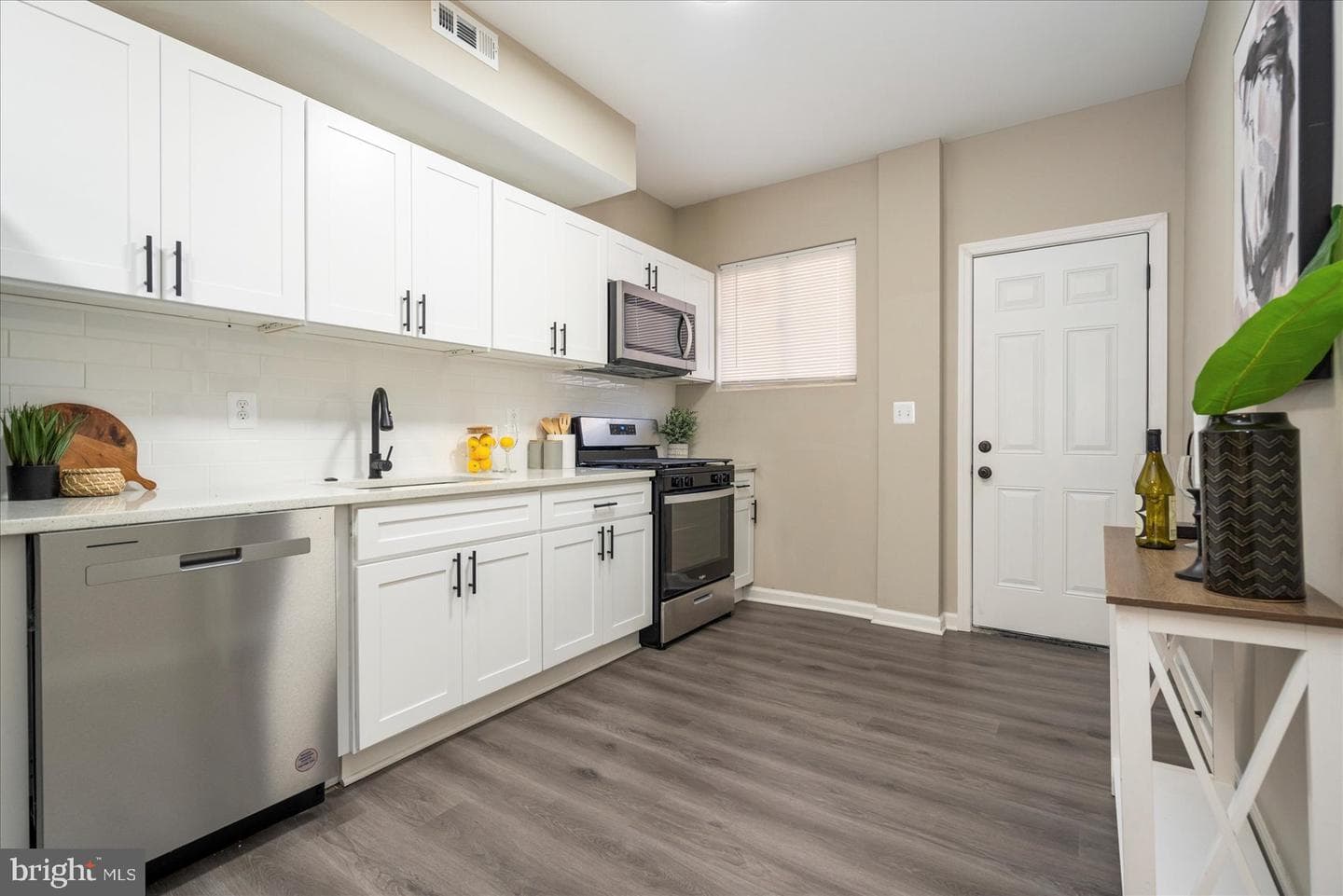 424 Mosher Street photo 4