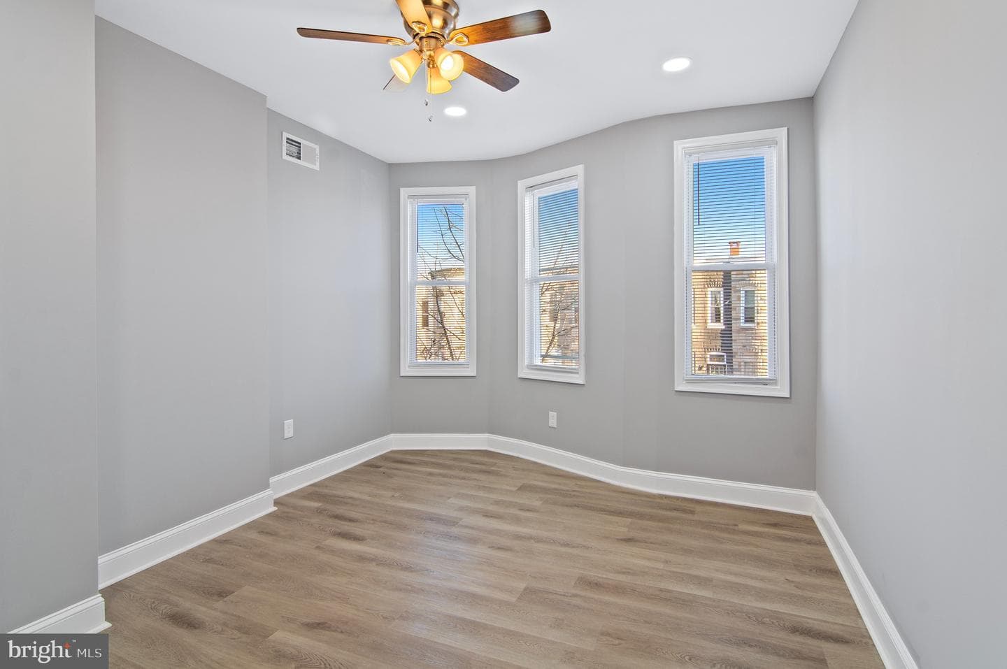 1252 Carroll Street photo 11